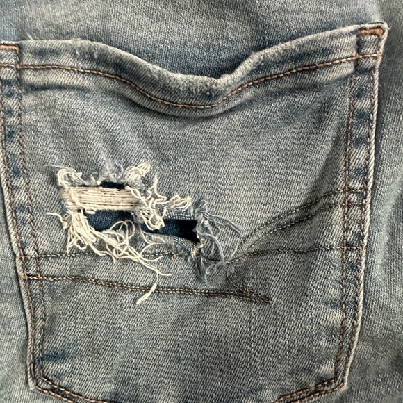 American Eagle Distressed denim jeggings  size 6 regular - Picture 8 of 10